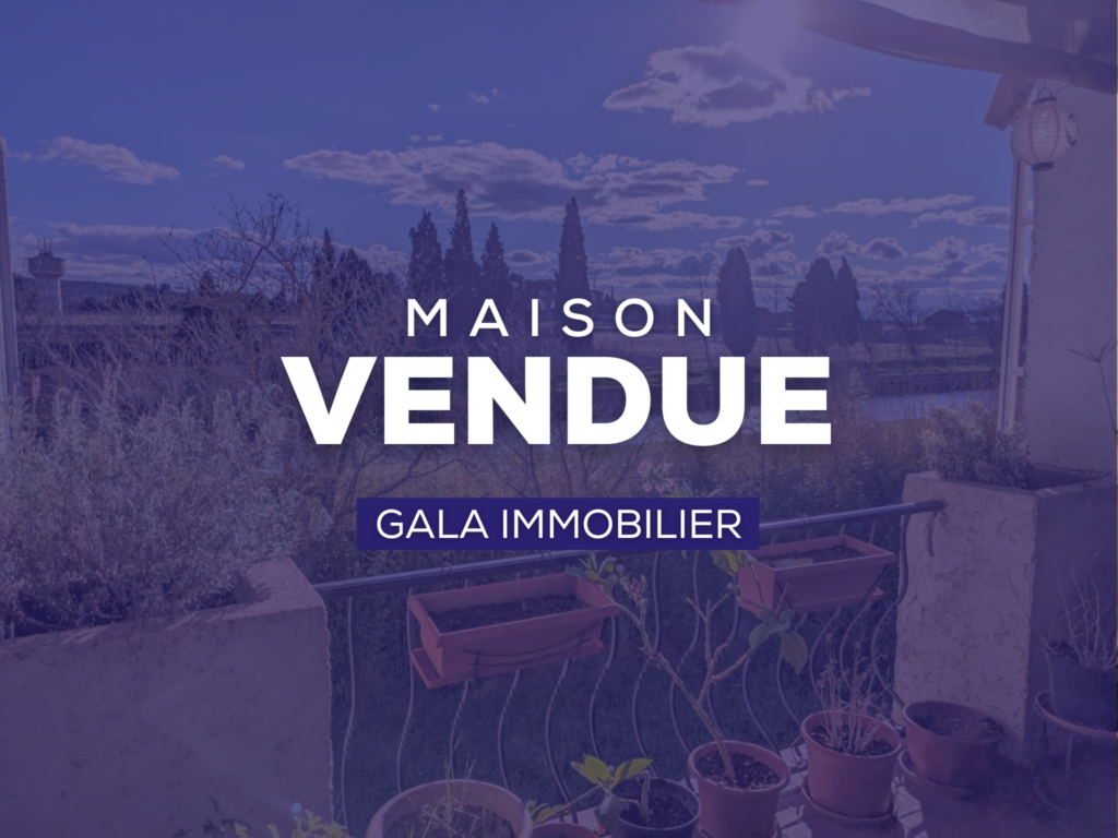 Une propriété de 280 m2 sur 5 000 m2 de terrain avec piscine