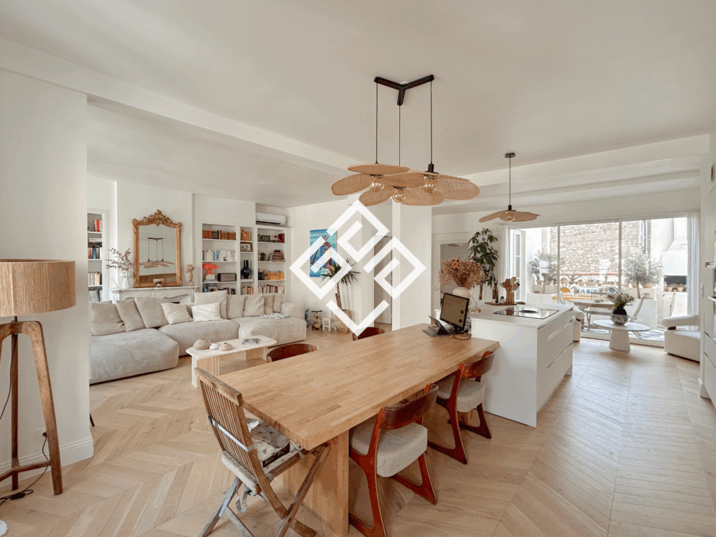 Appartement de caractère avec terrasse et garage