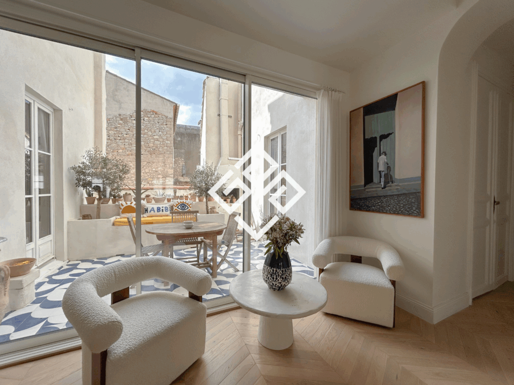 Appartement de caractère avec terrasse