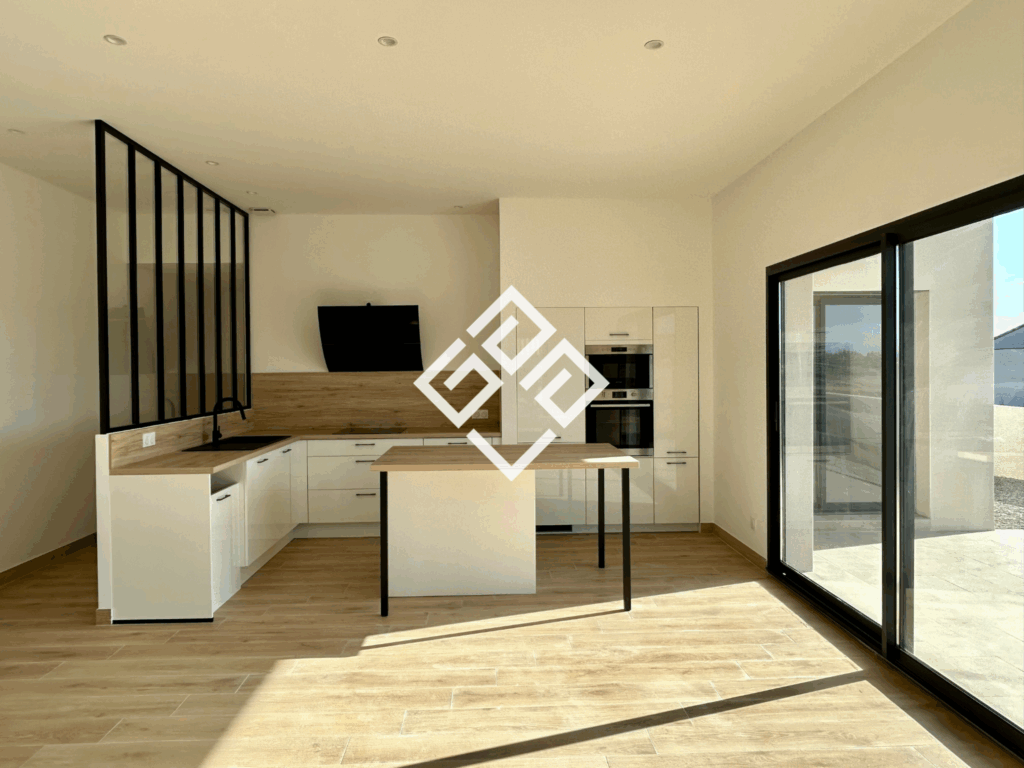 Villa contemporaine avec jardin et garage