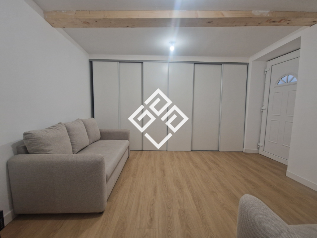 Maison de village rénovée à quelques minutes de Narbonne.