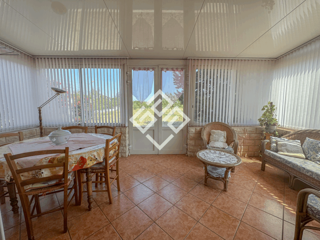 Rare à Narbonne : maison sur 2 705 m2 de terrain