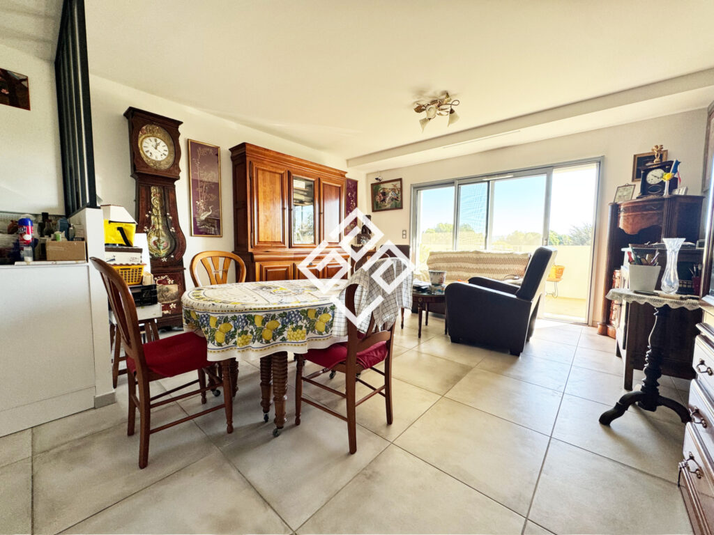 Appartement  avec terrasse à Narbonne