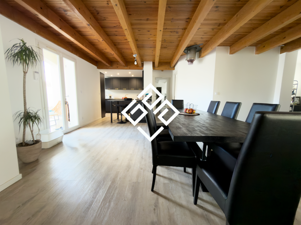 Ensemble immobilier d&rsquo;exception avec piscine