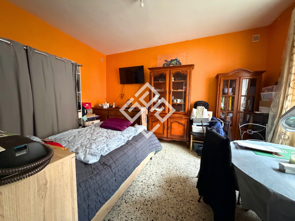 Maison de village à rénover avec fort potentiel