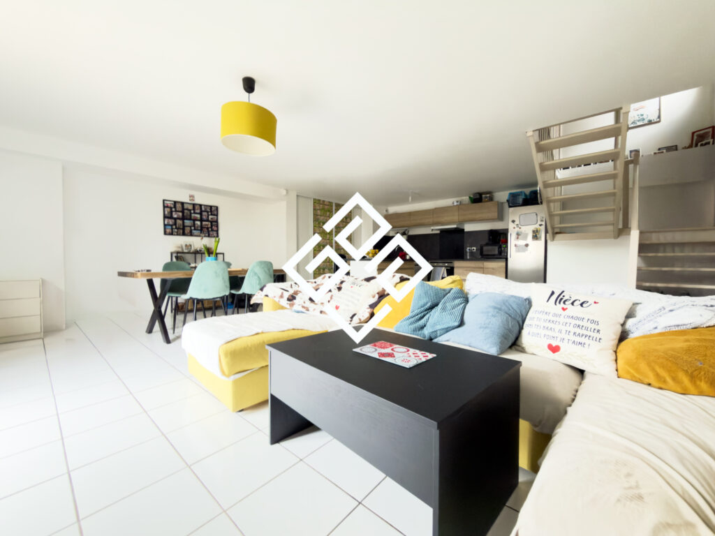 Appartement avec terrasse et parking