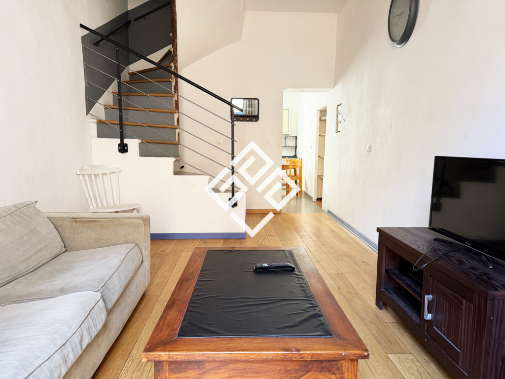 Immeuble 100 m2   Spécial Investisseur