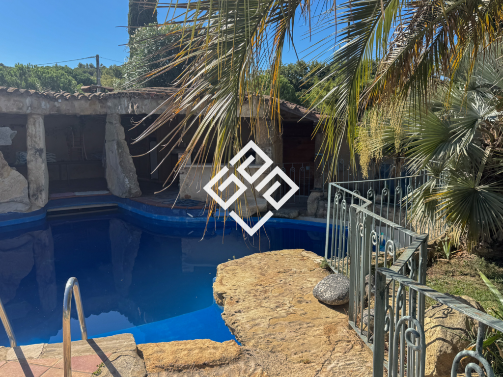 Villa d&rsquo;exception au coeur d&rsquo;un village prisé