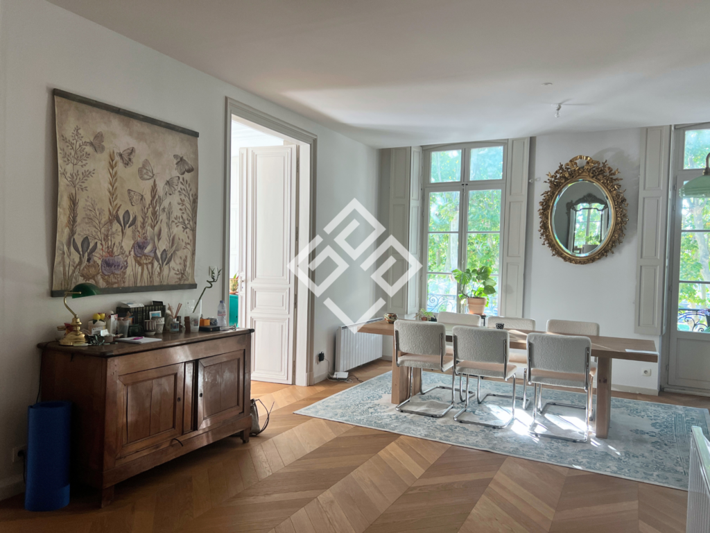 EDOUARD- Appartement T3 de caractère de 125 m2